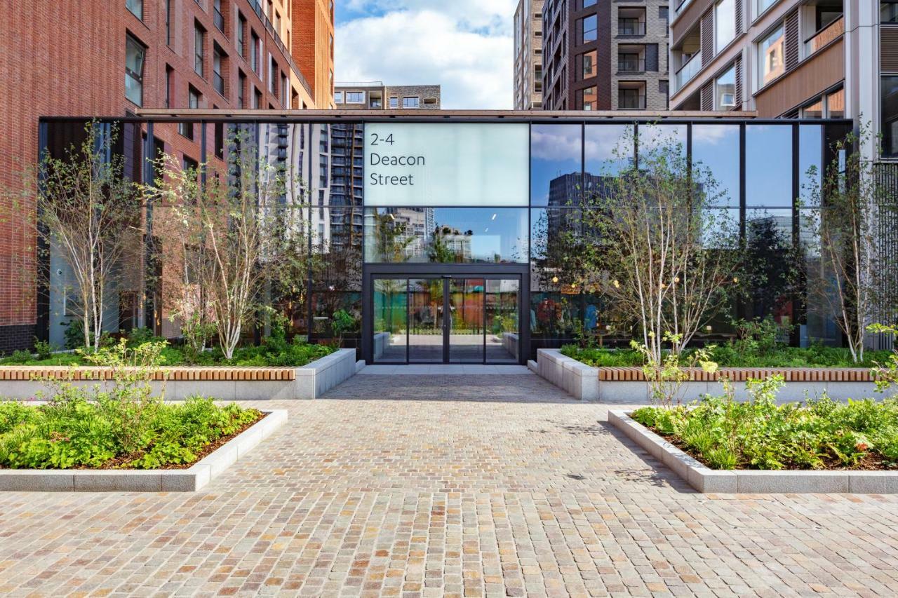 Two Bedroom Serviced Apartment With Balcony In Weymouth Building, Deacon Street London Exterior photo